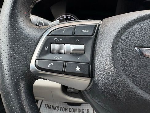 Used 2023 Genesis G70 2.0T image 26