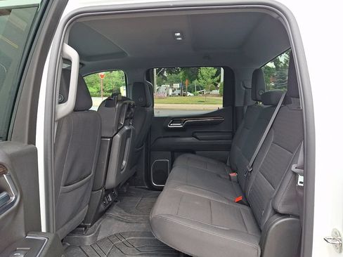 Certified 2024 Chevrolet Silverado 1500 LT AWD/4WD image 10