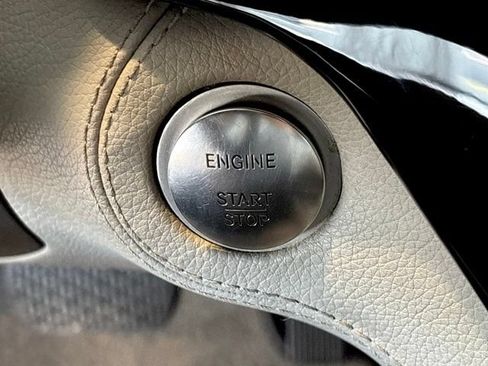 Used 2014 Mercedes-Benz ML 550 4MATIC image 24