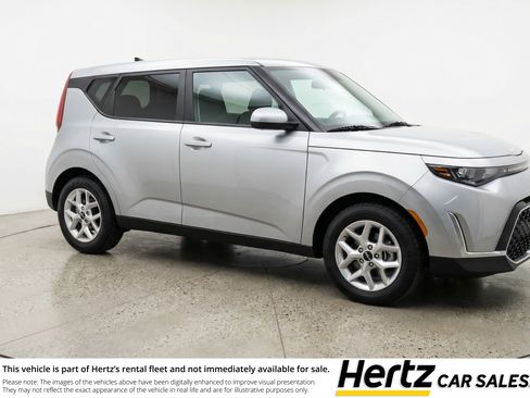 Used 2025 Kia Soul FWD image 1