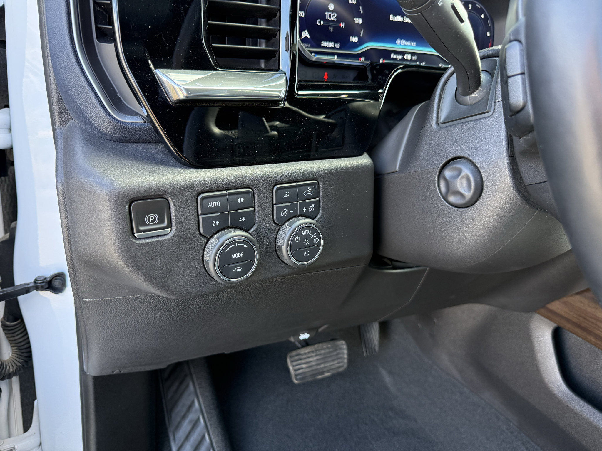 Used 2023 Chevrolet Silverado 1500 High Country AWD/4WD image 19