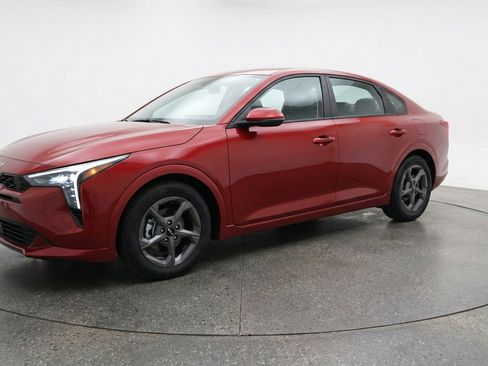 Used 2025 Kia K4 FWD image 3