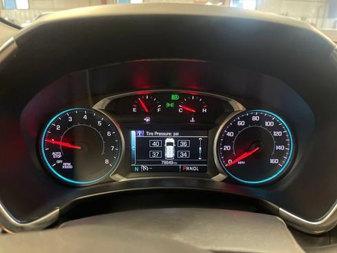 Used 2018 Chevrolet Equinox Premier FWD image 22