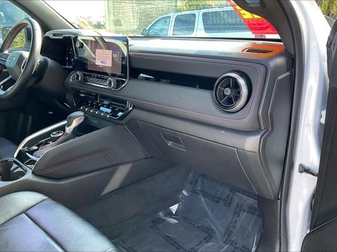 Certified 2023 Chevrolet Colorado Z71 w/ Z71 Convenience Package 2 image 15