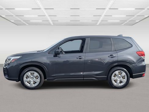 Used 2019 Subaru Forester image 2