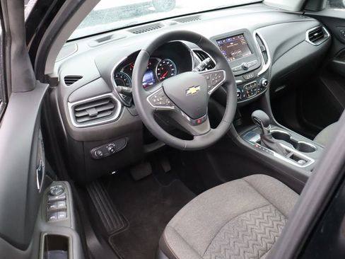 Used 2024 Chevrolet Equinox LT image 11