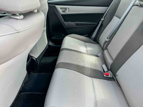 Used 2019 Toyota Corolla LE image 18