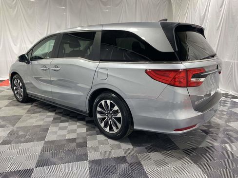 Used 2024 Honda Odyssey EX-L image 2