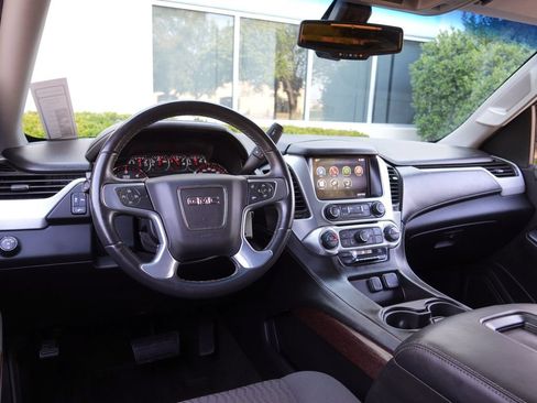 Used 2015 GMC Yukon SLE w/ Convenience Package RWD image 5