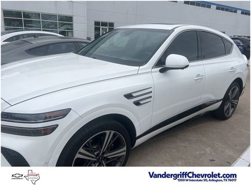 Used 2025 Genesis GV80 3.5T e-SC AWD/4WD image 1