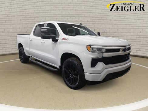 Used 2023 Chevrolet Silverado 1500 RST image 3