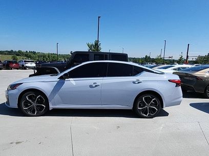 Used 2023 Nissan Altima 2.5 SR w/ SR Premium Package