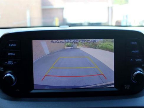 Used 2019 Hyundai Santa Fe SE image 20