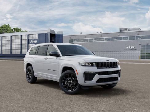 New 2026 Jeep Grand Cherokee L Limited AWD/4WD image 1