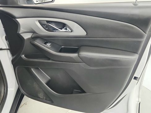 Used 2024 Chevrolet Traverse LT FWD image 26