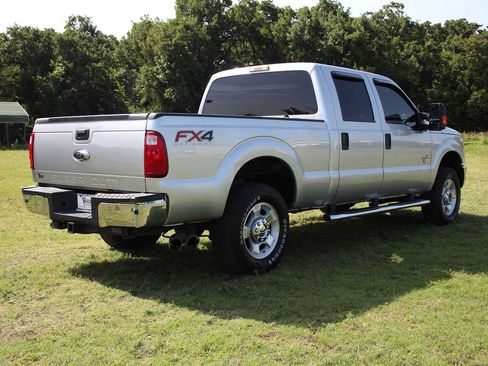 Used 2016 Ford F250 XLT w/ XLT Value Package AWD/4WD image 14