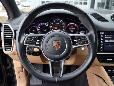 Used 2020 Porsche Cayenne image 14