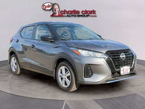 Certified 2025 Nissan Kicks Play S FWD image 7