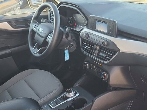 Used 2021 Ford Escape S image 9