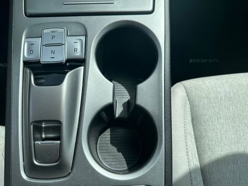 Certified 2023 Hyundai Kona SE FWD image 17