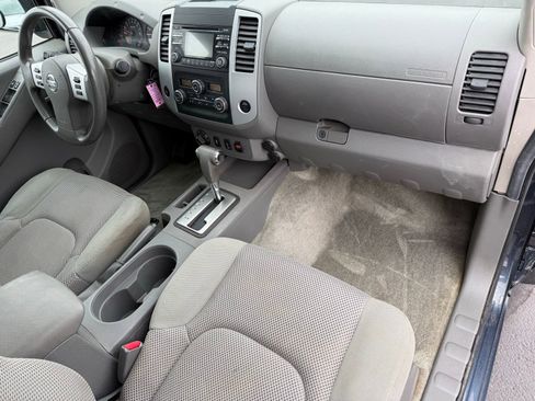 Used 2013 Nissan Frontier SV w/ SV Value Truck Pkg image 15