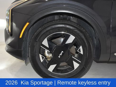 Used 2026 Kia Sportage LX FWD image 6