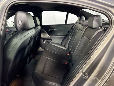 Used 2024 BMW 530i xDrive w/ Premium Package image 21