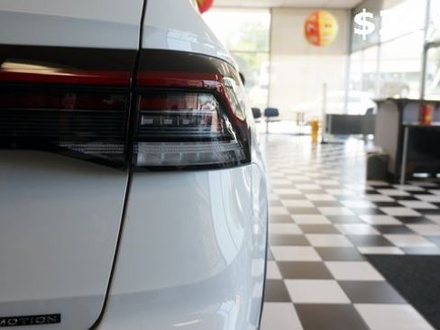 Certified 2025 Volkswagen Taos S image 82