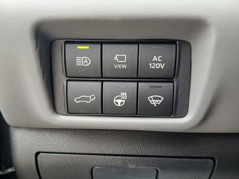 Used 2020 Toyota Highlander Platinum image 36