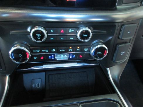 Used 2025 Ford F150 Raptor AWD/4WD image 74