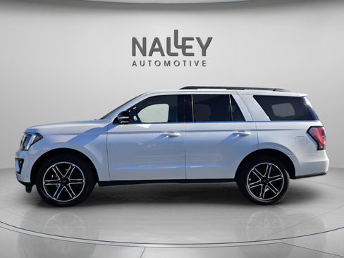 Used 2019 Ford Expedition Limited w/ Equipment Group 303A image 2