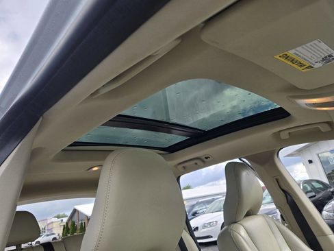 Used 2016 Volvo XC60 T5 Premier image 5