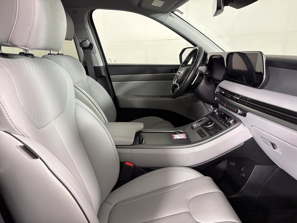 Used 2025 Hyundai Palisade SEL FWD image 14