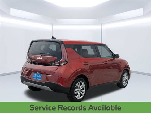 Used 2025 Kia Soul LX FWD image 6