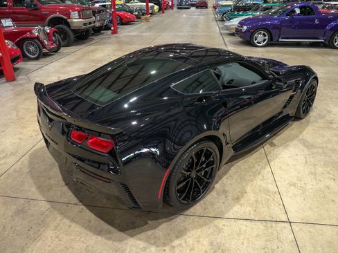 Used 2019 Chevrolet Corvette Grand Sport w/ Z07 Performance Package image 16