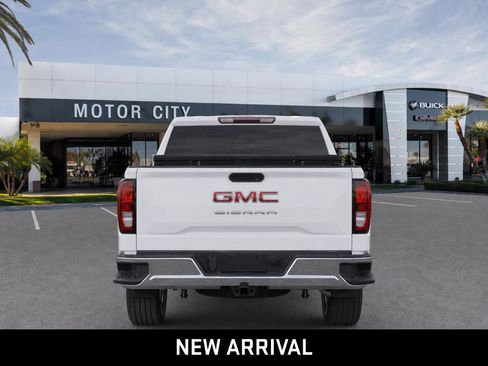 Certified 2021 GMC Sierra 1500 4x4 Double Cab w/ Convenience Package image 7