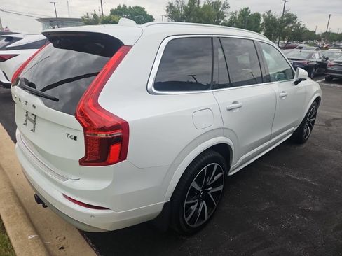 Used 2022 Volvo XC90 T6 Momentum w/ Advanced Package AWD/4WD image 3