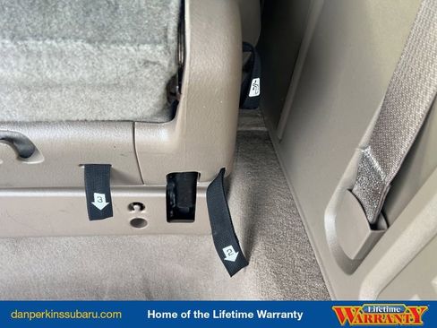 Used 2016 Chrysler Town & Country Touring image 49