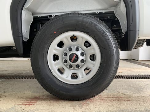 New 2026 GMC Sierra 3500 Pro w/ Convenience Package image 9