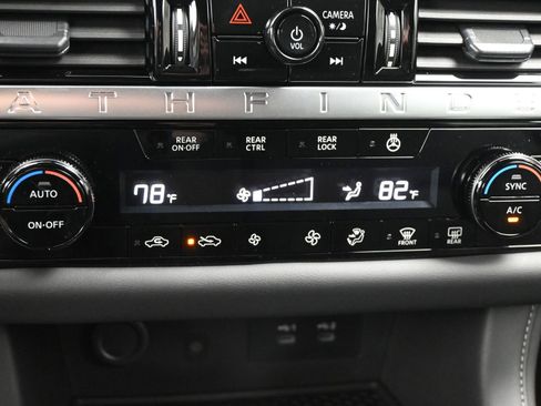 New 2026 Nissan Pathfinder SL AWD/4WD image 19