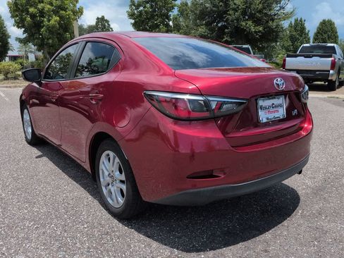 Certified 2017 Toyota Yaris iA FWD image 4