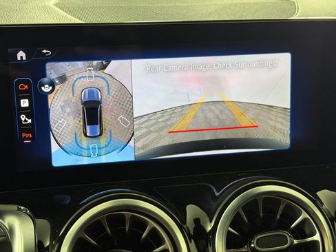 Used 2025 Mercedes-Benz EQB 300 4MATIC w/ Driver Assistance Package image 19