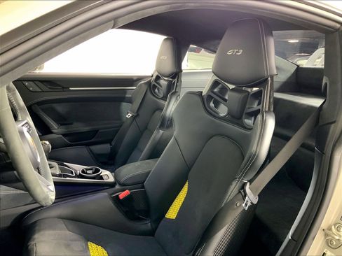 Certified 2022 Porsche 911 GT3 RWD image 5