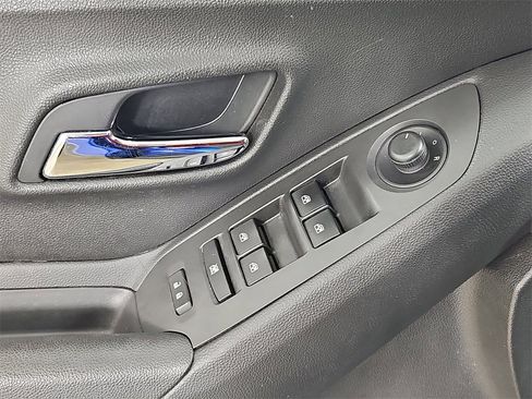 Used 2016 Chevrolet Trax LT image 32