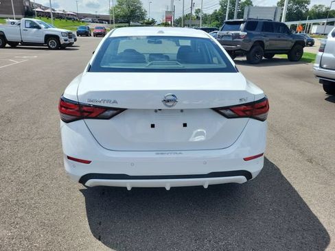 Used 2022 Nissan Sentra SV w/ All-Weather Package FWD image 4