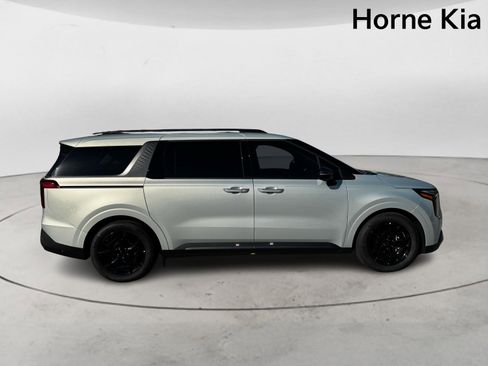 New 2026 Kia Carnival SX w/ SX Dark Edition Package image 3