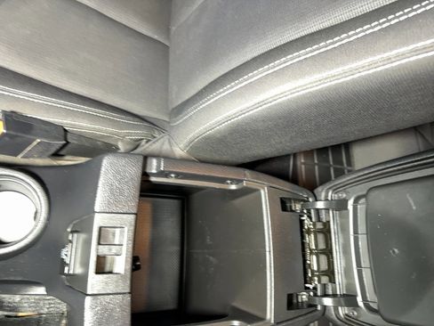 Used 2015 Jeep Wrangler Sahara w/ Connectivity Group image 34