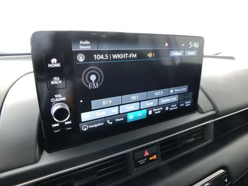Used 2023 Honda Pilot Touring image 13