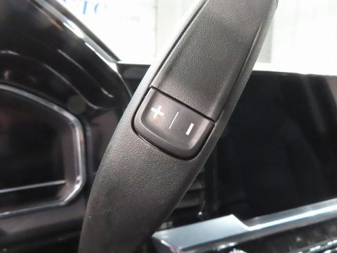 Used 2025 GMC Sierra 1500 SLE image 50