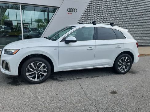 Used 2023 Audi Q5 2.0T Premium w/ Convenience Package AWD/4WD image 7